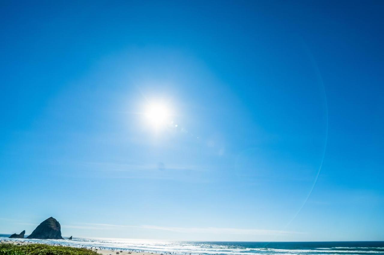 Sandals Inn | Spa Suite Cannon Beach Exterior photo