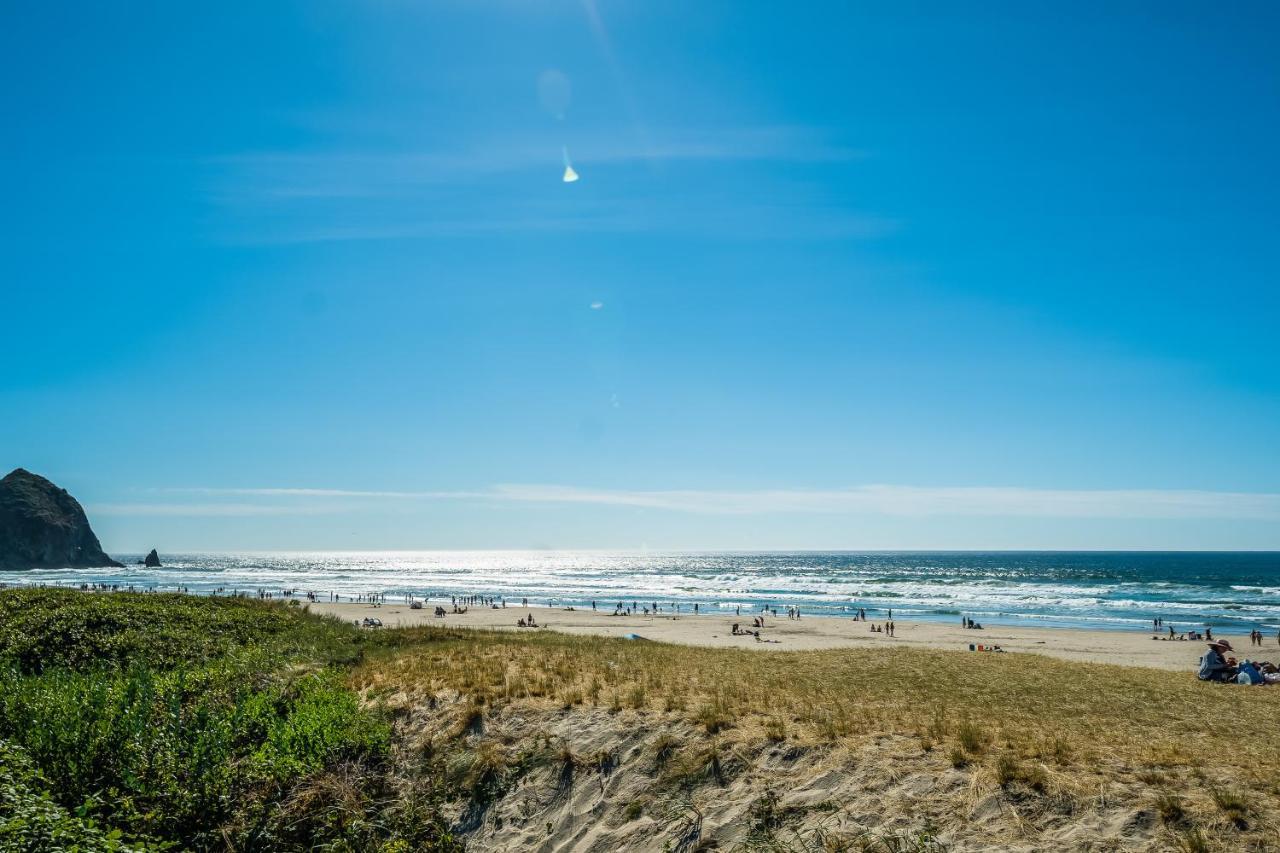 Sandals Inn | Spa Suite Cannon Beach Exterior photo